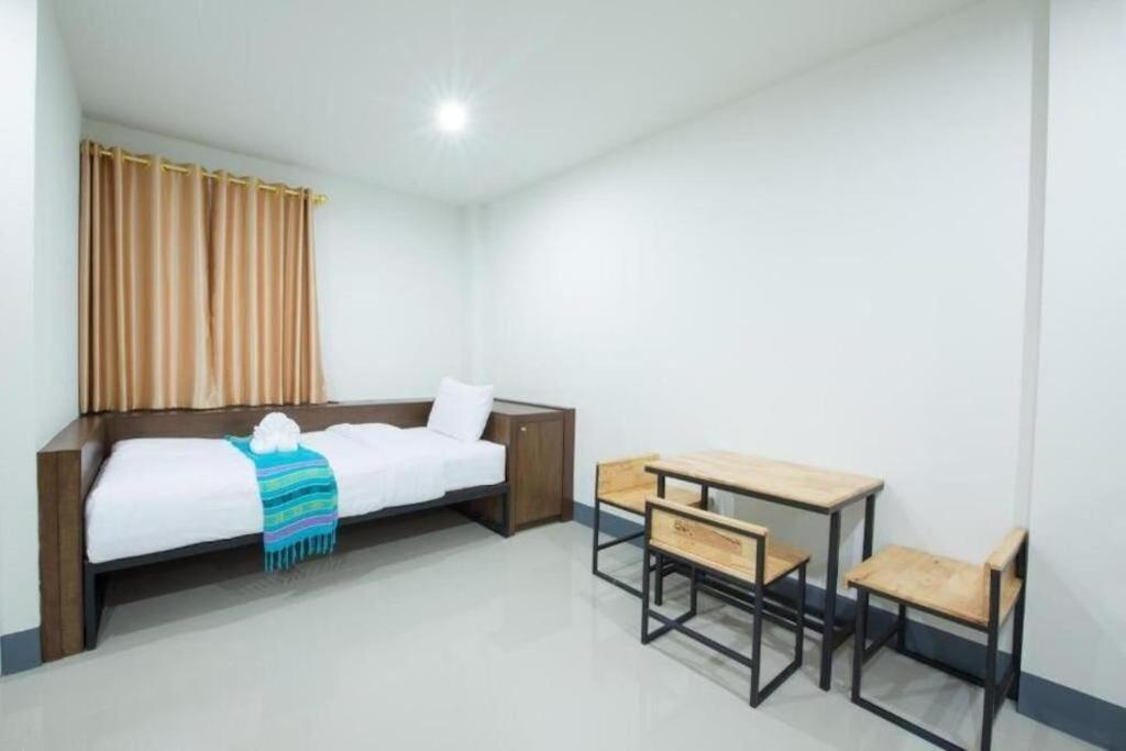 Bees Smile Hotel Chiang Rai Eksteriør bilde
